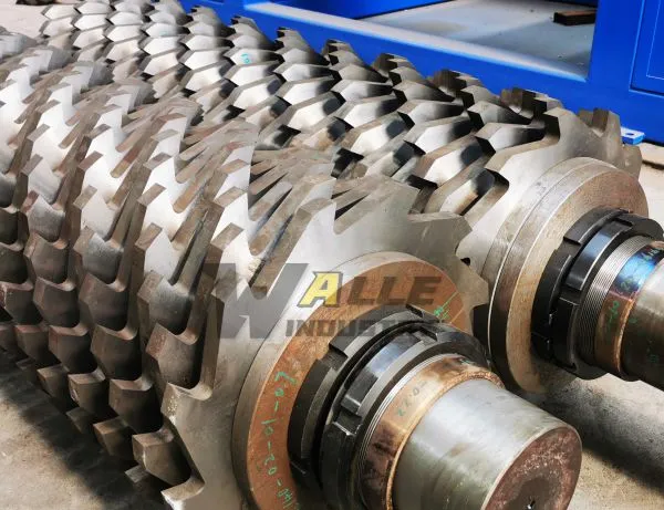 Waste Rigid Flexible Plastic Pipe PP PE Material Single Shaft Shredder Machinery Recycling Rubber Metal Plastic Glass Nylon Double Shaft Shredder photo-3