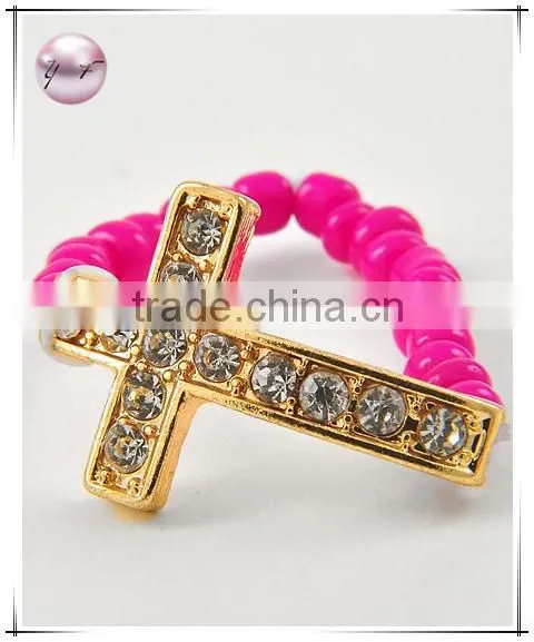 Beeds Cross Stretch Ring