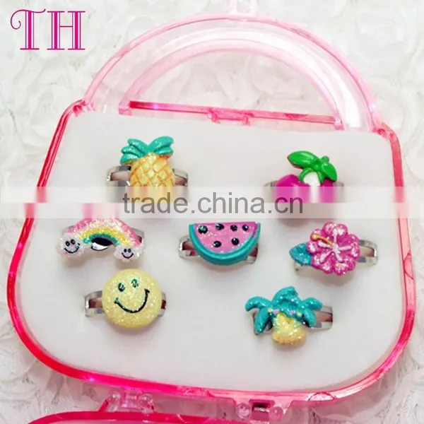 Happy Glitter Face Shaped Ring Plastic Toy Kids Finger Plastic Ring for Children