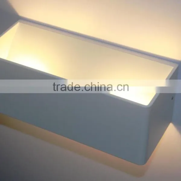 2015 NEW CE Rohs White Led Reading Light Wall Mounted photo-2