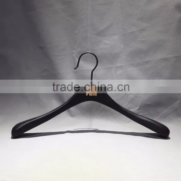 Black Wood Clothes Hanger for Mens Suit Top Qualtiy Special Hook Wood Hanger With Non-slip From China