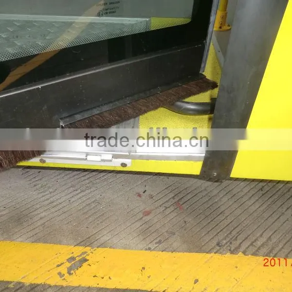 Fold Manual Wheelchair Loading Ramp for Bus photo-3