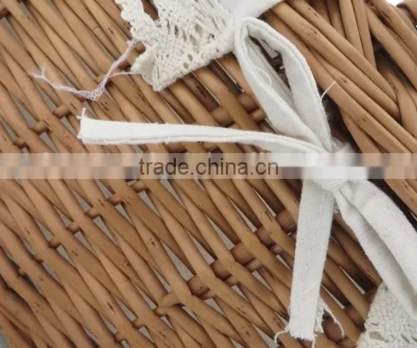 Handmade Cheap Wicker Picnic Basket With Lid for Family photo-4