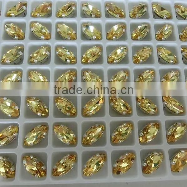 Sew on Rhinestones in Metal Claw for Wedding Dress photo-3