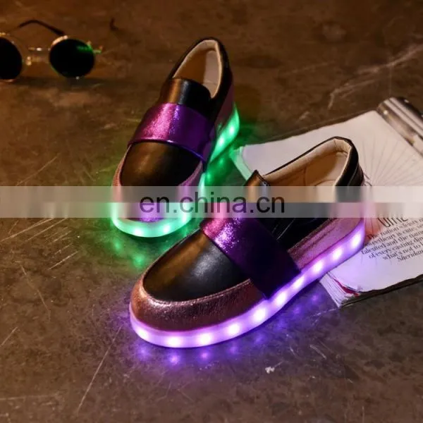 Wholesale New Design Hottest Ladies Shoes European Fashion Women Shoes LED Shoes Sneakers Girls Footwear photo-4