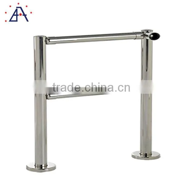 8ft.x36 In. Silver Anodized Aluminum Railing System photo-5