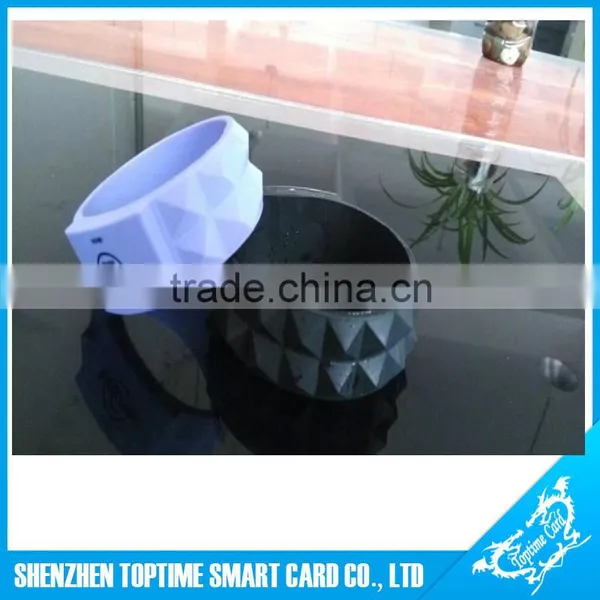 New Style 13.56mhz RFID NFC Silicone Wristband Waterproof Quality Choice