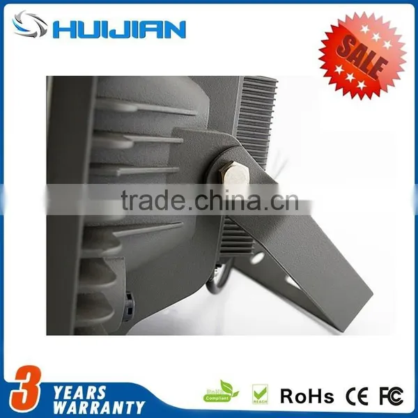 Hot Sale CE ROHS Meanwell Driver LED Flood Lighting Outdoor 150W Spot Lights for Night Lighting photo-3