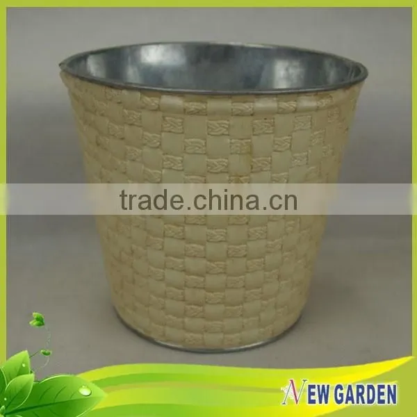 Amazing Price Beautiful Leather And Metal Decorative Vases For Hotels photo-5
