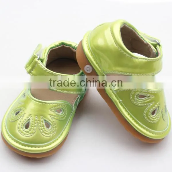 Wholesale Fancy Color Kids Squeaky Shoes Wholesale photo-4