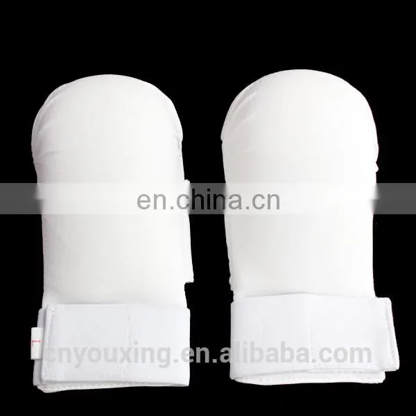 Martial Arts Equipment White Peralatan Karate Sarung Tangan Putih photo-2