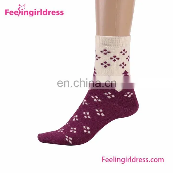 Rabbit Wool Christmas Tree Printing Tube Socks China Socks Factory photo-2