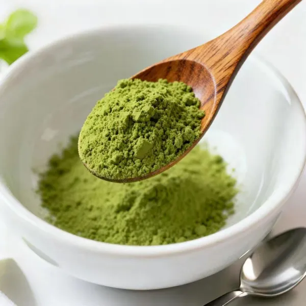 Premium Kochqualität Matcha-Pulver, ungesüßtes Grüntee-Pulver aus China, ideal für Latte, Backen, Smoothies und Eiscreme. Großhandel lieferbar.