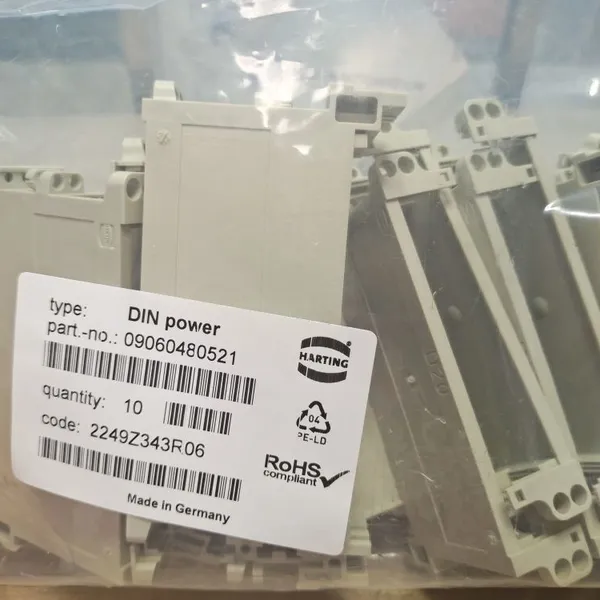 HARTING Connector 39500010006 13A 250V AC Inlet Finger-Safe Bolt-On Wiring