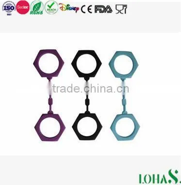 Factory Custom Silicone Rubber Sex Adult Handcuffs photo-2