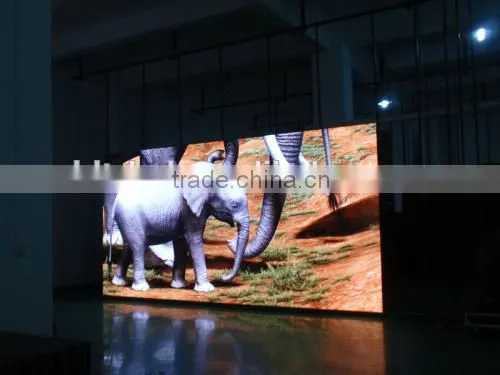 Indoor Full Color P4 Led Display SMD2121 1/16 Scan Energy Saving High Resolution Video Graphics Animation Playing LED Screen photo-2