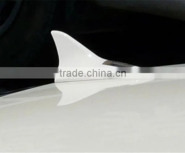 Shark Fin Solar Energy Car Roof Anti Chasing Tail Light photo-5