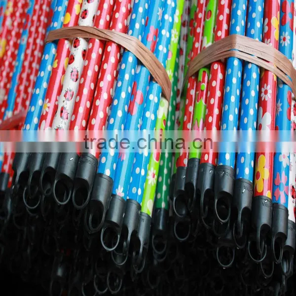 2016 Pvc Coated Wooden Broom Stick photo-5