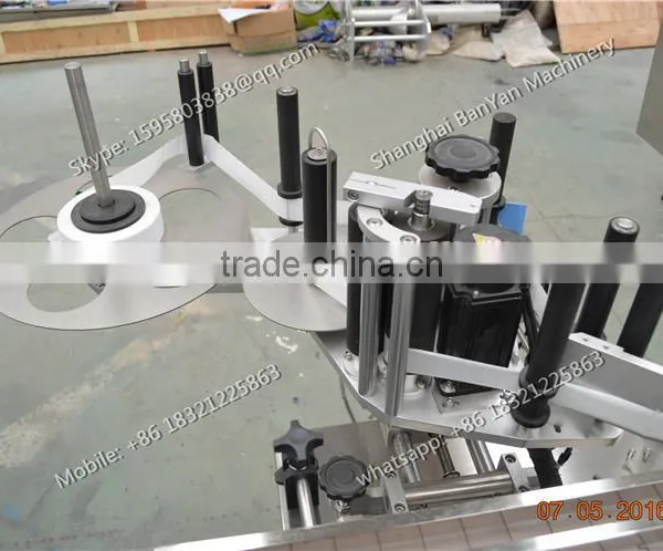 20 Shanghai Manufacturer High Efficiency Glass/ Plastic Round Bottle Labeling Machine photo-3