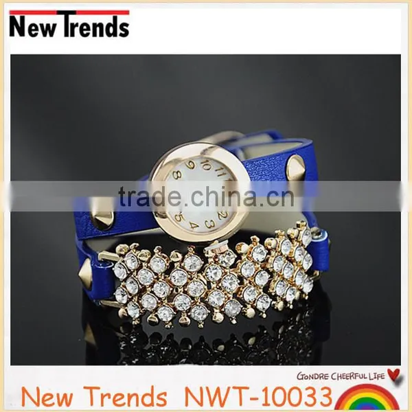 Fancy Rhinestone Decorate Watches With PU Leather Strap and Classic Style