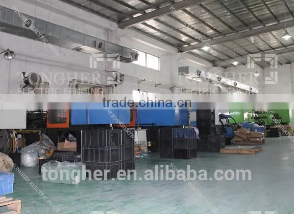 Electrical Fence Insulator Flat Post Insulator Plastic Factory photo-4