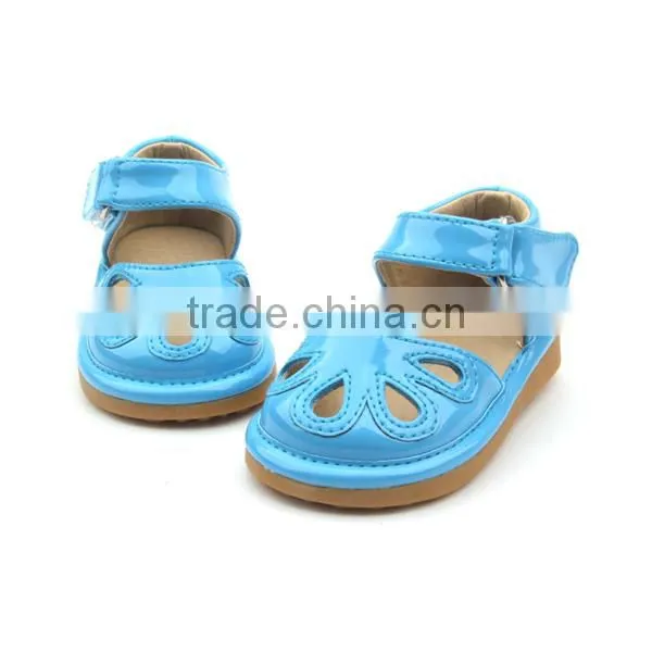 Wholesale Squeaky Baby Walkers Shoes Sandal for Girls Children photo-4