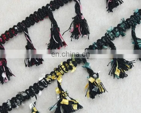 Top Fashion Multico Design Pompom Fringe Tassel Trim for Winter Season Garments photo-2