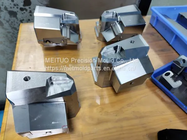 2020 Producer With Precised Tolerance ±0.005-±0.01 Mould Components in China photo-3