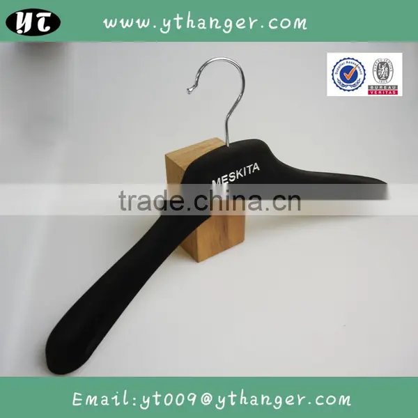 HA7046 Large Strong Plastic Hanger Men Coat Velvet Clothing Hanger Supplier's Choice photo-6