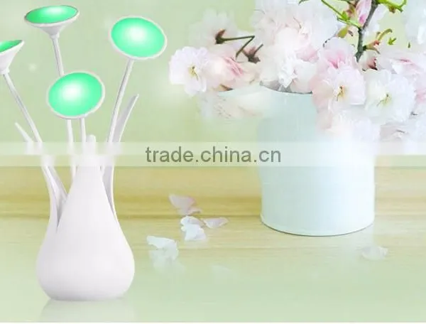 2016 New Products Light Sensing Nightlight photo-3