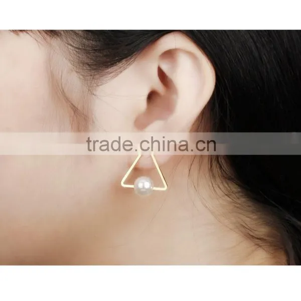Wholesale Fashion Jewelry Triangle Shape 18K Rose Gold Plated Pearl New Earring Designs for Women photo-5