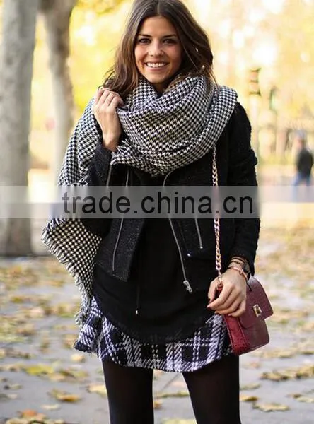 Plaid Scarf, Checked Crochet Women Scarf , Women Winter Accessories,Oversize Scarf, Women Tartan Scarf photo-2