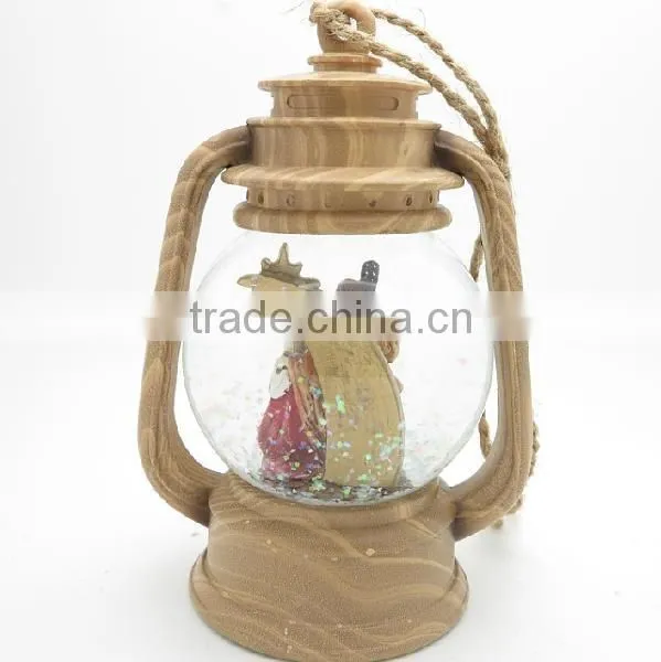 2015 Polyresin Led Large Christmas Snow Globe photo-3