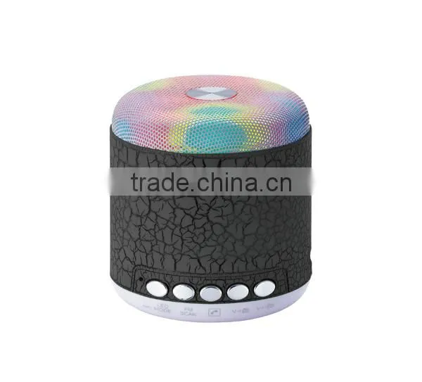 2016 Hot Sale Flashlamp Bluetooth Speaker, FM USB TF BT AUX-IN Boombox, Portable Mini Bluetooth Speaker Wireless photo-4