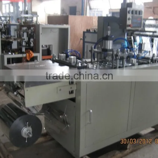 2014 Best Sale CE Standard Automatic Plastic Cup Lid Thermoforming Machine, Plastic Cup Lid Thermoforming Machine photo-3