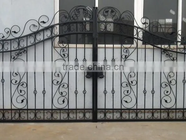 Heavy Duty Powder Coated Iron Tree Driveway Gate photo-4
