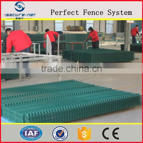 Pvc Coated Garden Curved Fence Panel photo-3