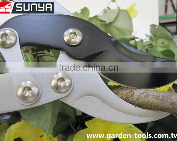 Garden Extendable Bypass Leverage Lopper photo-3