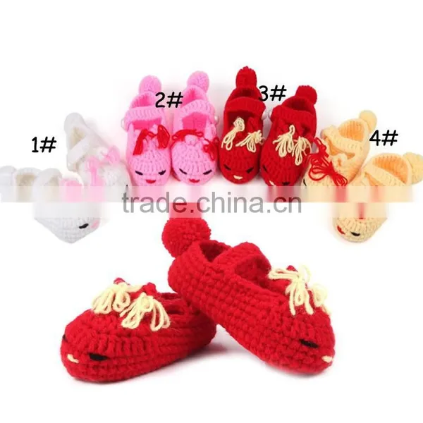 Pompon and Cute Cat Style Crochet Pattern Free Baby Shoes photo-6