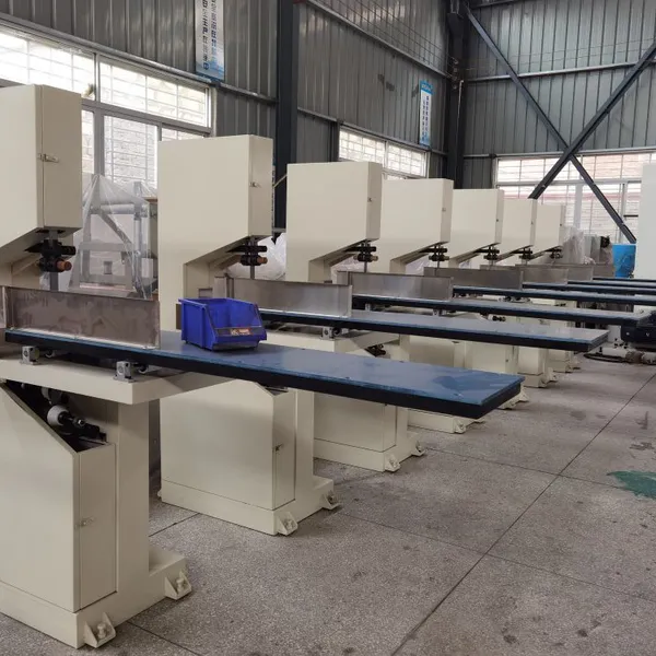 Manual Toilet Tissue Paper Roll Band Saw Cutting Machine photo-2