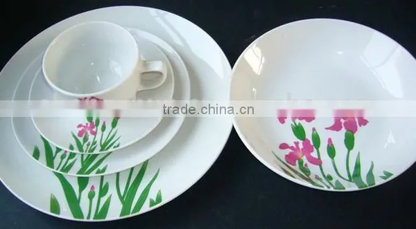 Christmas Coupe Shape Dinnerware Royal Porcelain Dinner Set photo-3