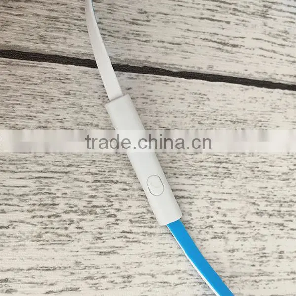 Fashion Design Wholesale Bottom Price Fancy Stereo Pure White Coolest Earphones photo-4
