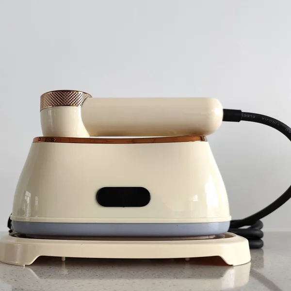 Light Weight Small Steam Irons Electric Travel Professional Micro Electric Irons Dry and Wet Ironing Pressing Iron photo-2
