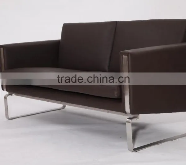 Modern Designer Furniture China Manufacturer Hans J Wegner CH103 3 Seat Sofa Replica photo-6