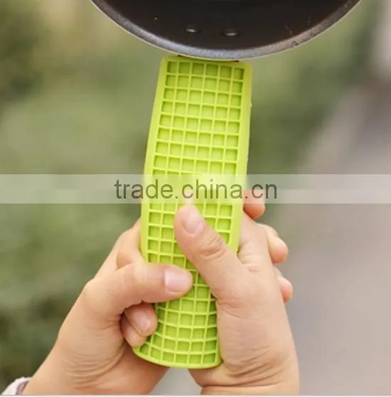 Silicone Handle Grip / Non-Slip Silicone Pot Handle Grip Stay Cool / Rubber Handle Grip photo-4