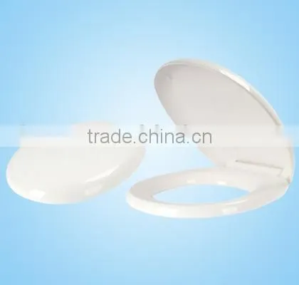Round Plastic Toilet Seat