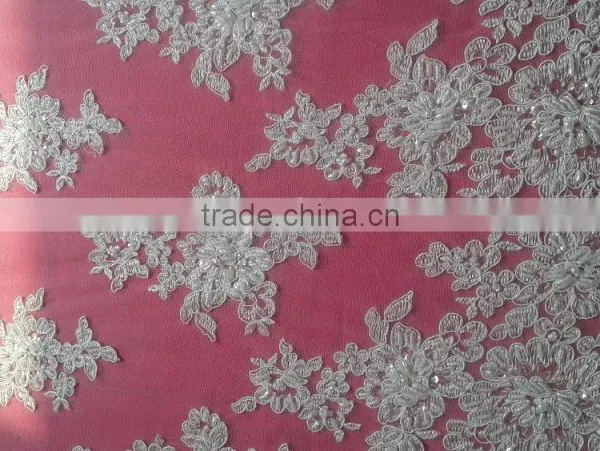 2015 New Design High Quality Fashion Fancy Style Guangzhou Wholesale Embroidery Border Lace Fabric