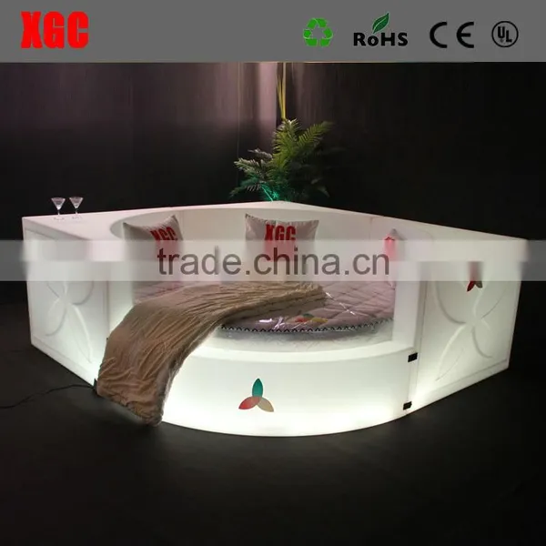 New Design Luxury Circle Shape Hotel Bed With LED Lighting photo-3