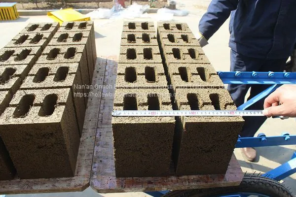 China Manual Brick Machine Onnoh QTJ4-40 Semi-automatic Brick Making Machine photo-5