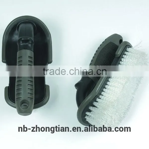 Hot Selling Car Wash Brush With Soft Plastic Handle